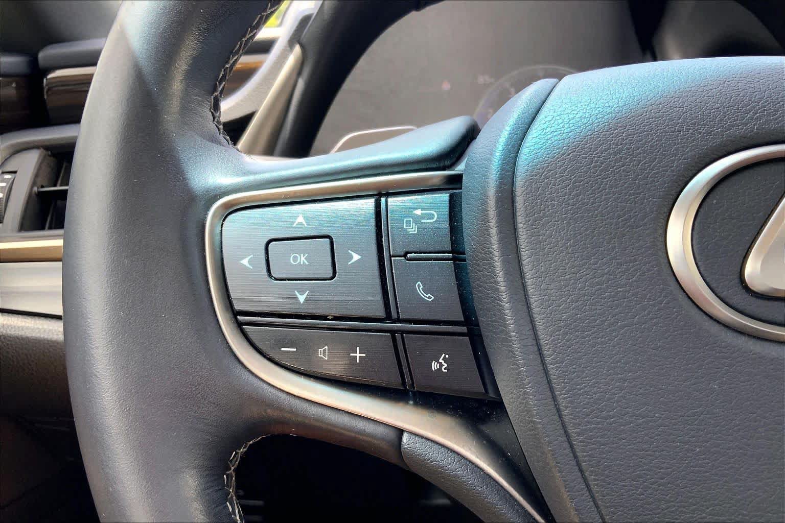 Used 2019 Lexus ES 350 w/ Premium Package FWD image 24