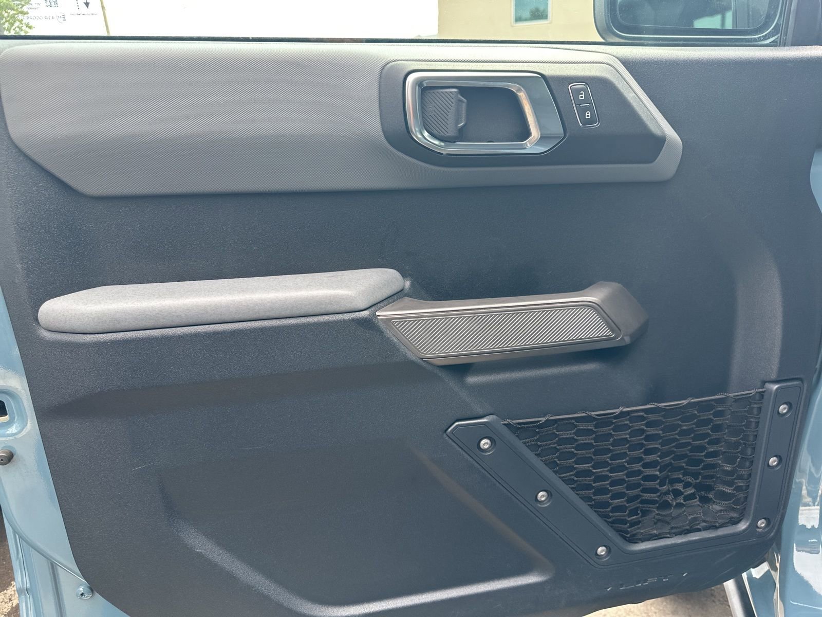 Used 2022 Ford Bronco Black Diamond image 9