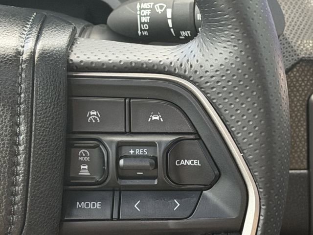 Certified 2025 Toyota 4Runner Limited AWD/4WD image 13