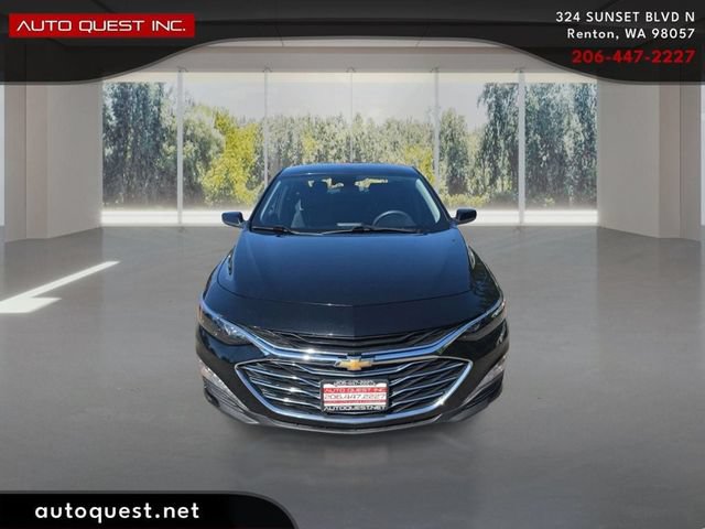 Used 2023 Chevrolet Malibu LT FWD image 2