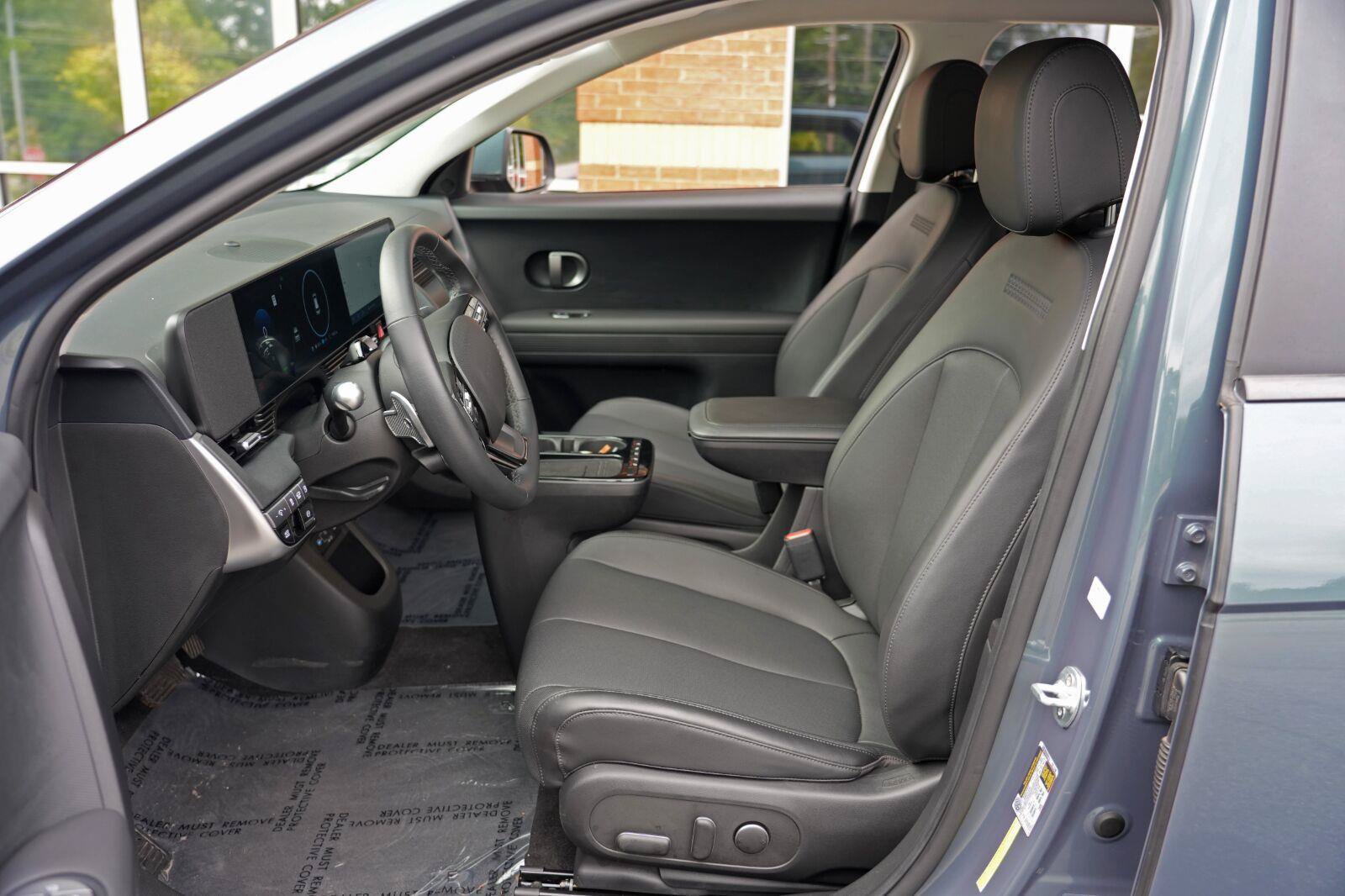 Used 2025 Hyundai Ioniq 5 SEL RWD image 16