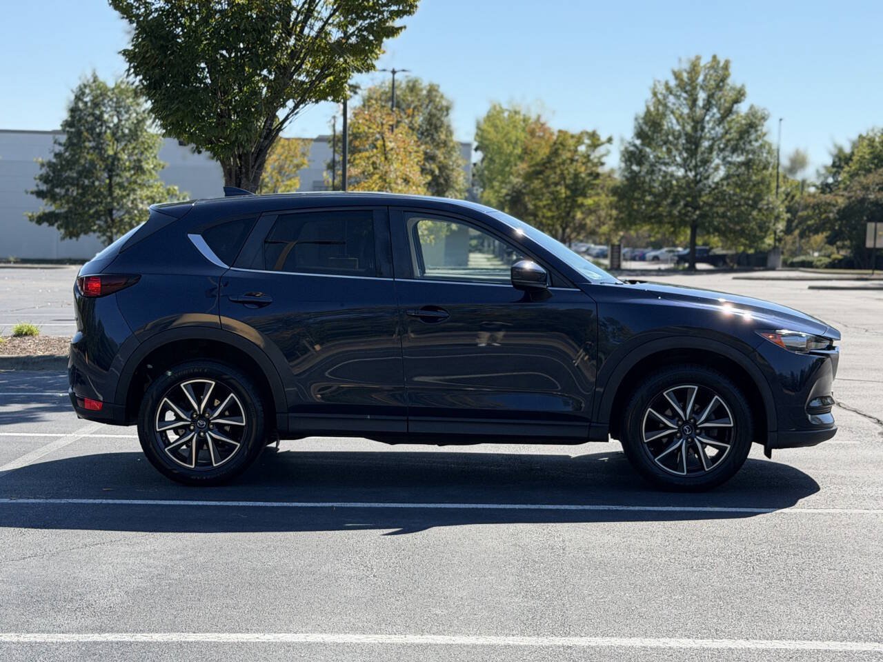Used 2018 MAZDA CX-5 Touring w/ Preferred Equipment Package AWD/4WD image 9
