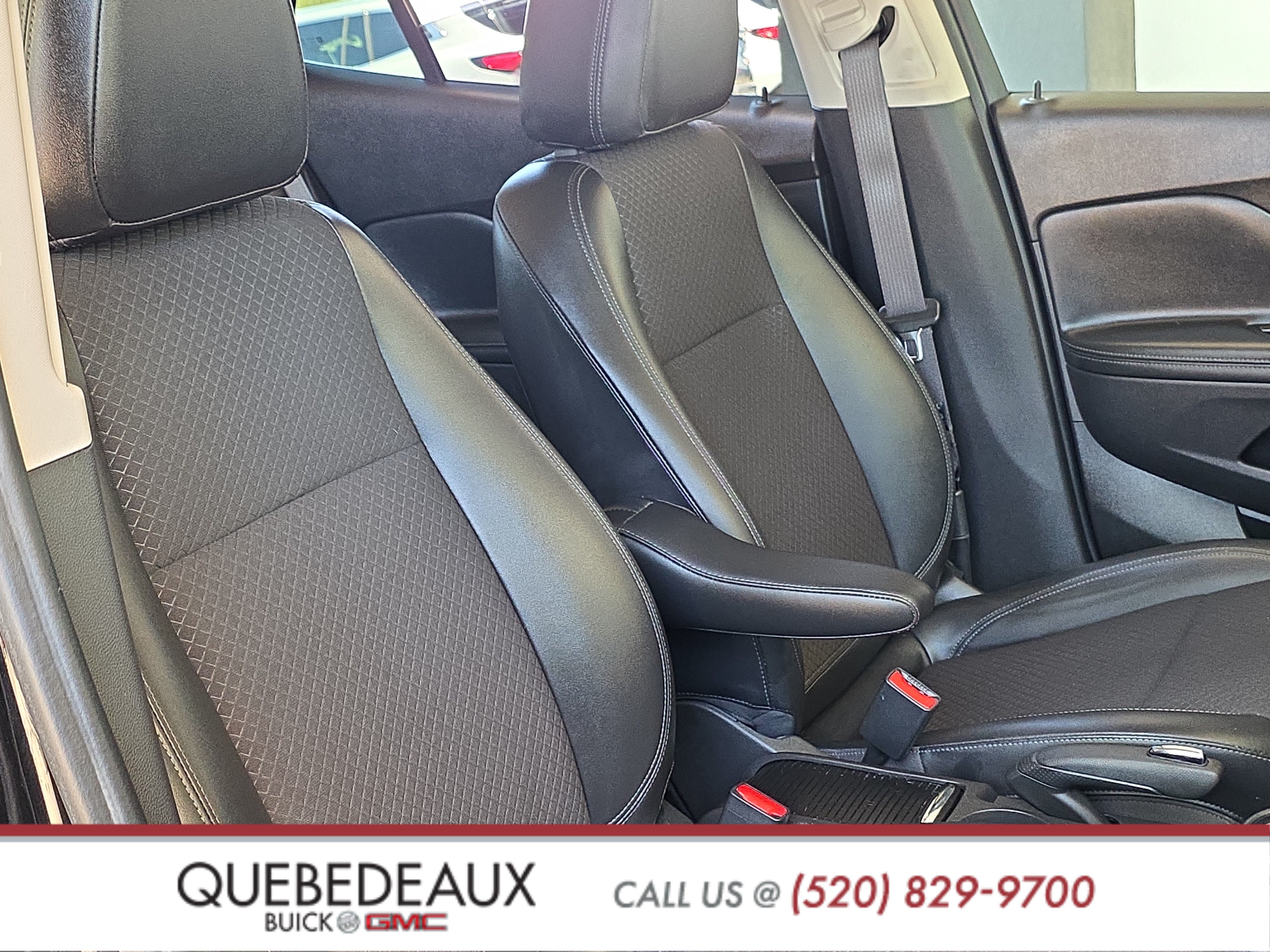 Used 2022 Buick Encore Preferred w/ Safety Package AWD/4WD image 27