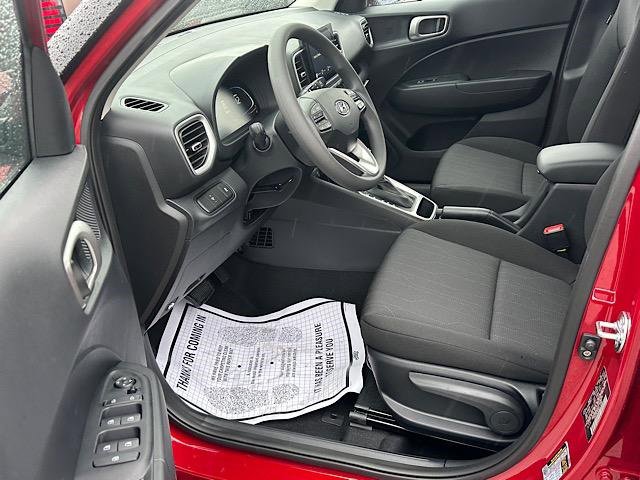 New 2026 Hyundai Venue SE image 6