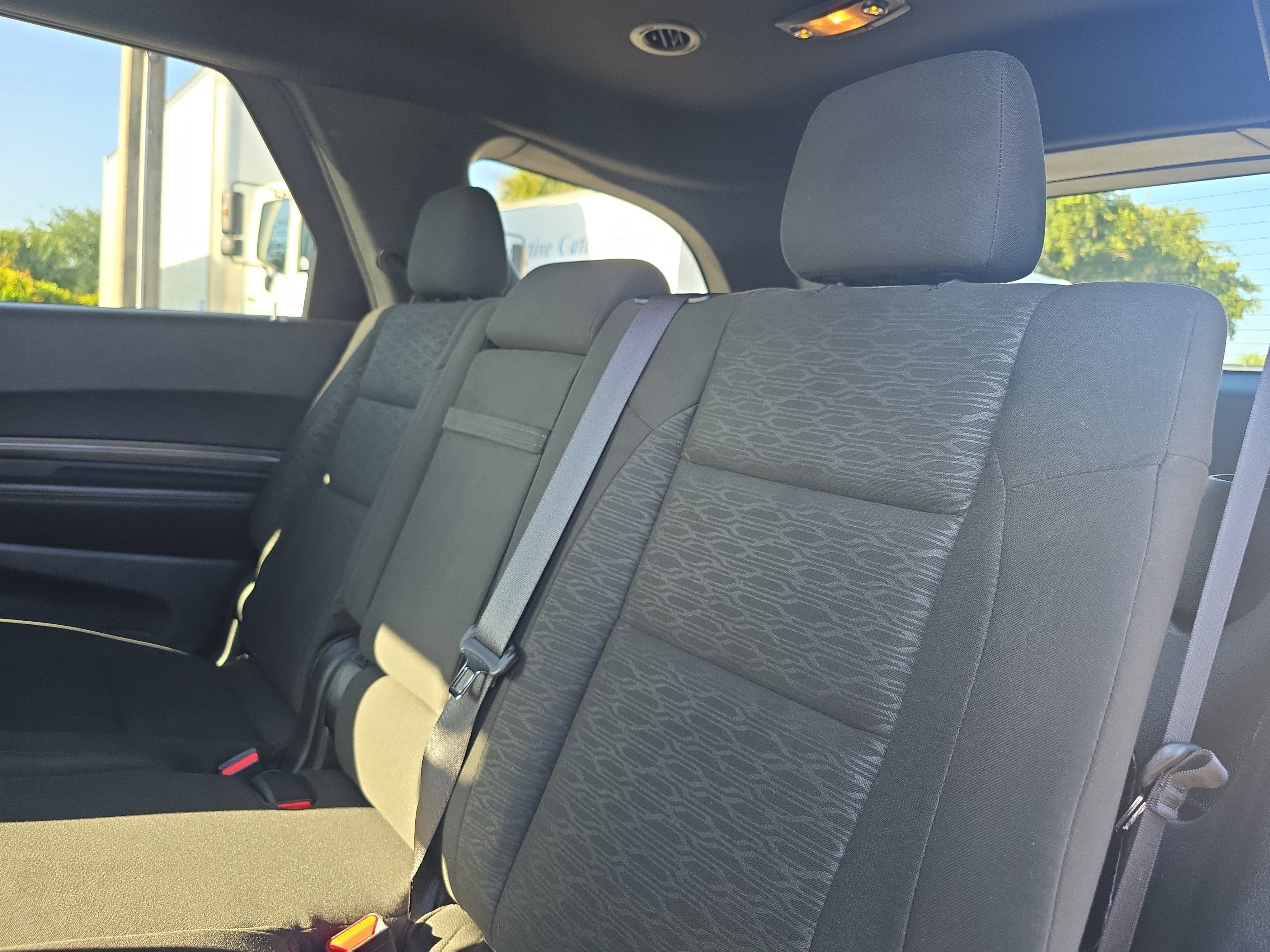 Used 2023 Dodge Durango SXT AWD/4WD image 16