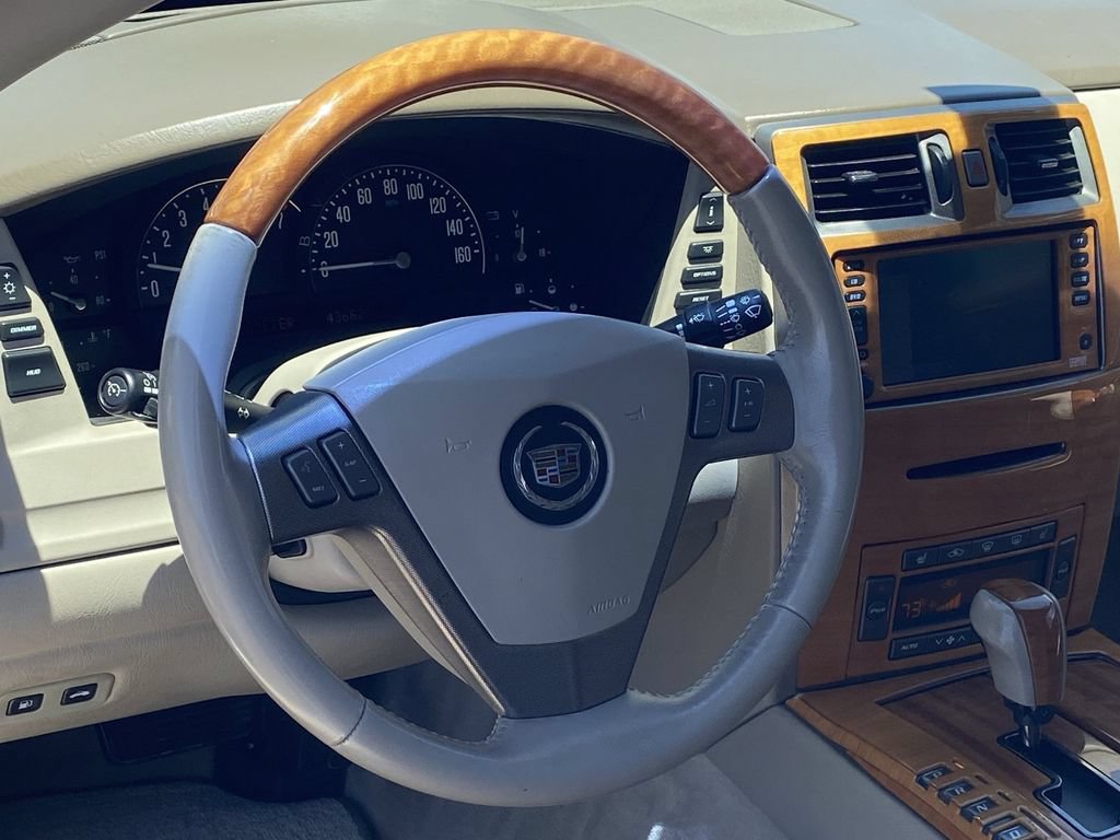 Used 2005 Cadillac XLR RWD image 22