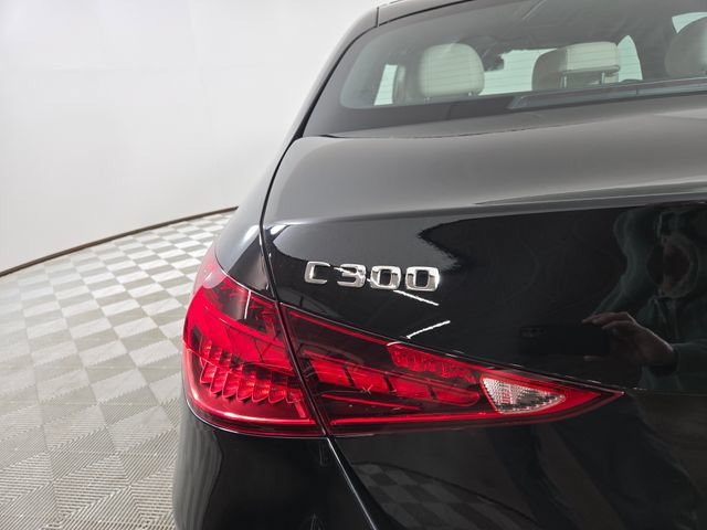Used 2025 Mercedes-Benz C 300 4MATIC Sedan image 9