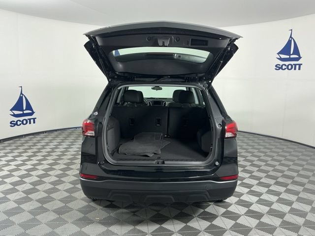 Used 2023 Chevrolet Equinox LS FWD image 19