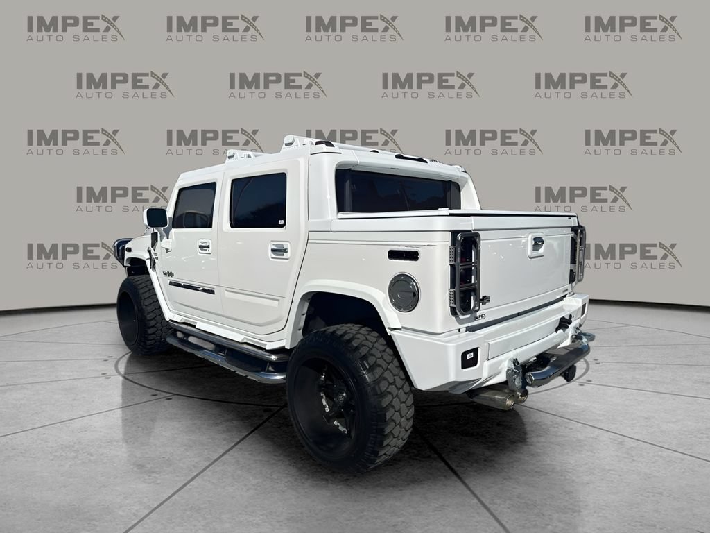 Used 2005 HUMMER H2 SUT w/ Preferred Equipment Group AWD/4WD image 3
