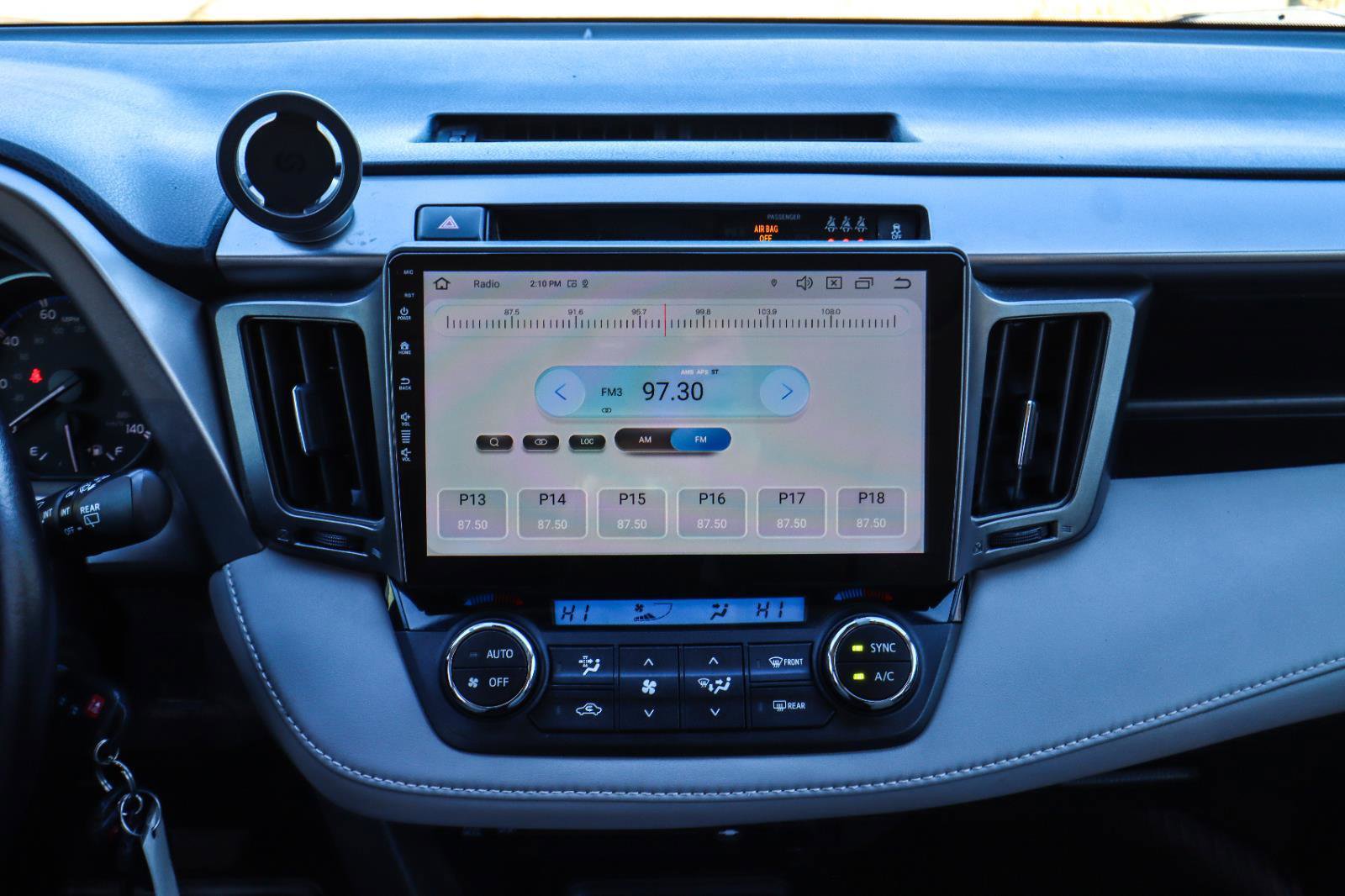 Used 2017 Toyota RAV4 XLE image 22