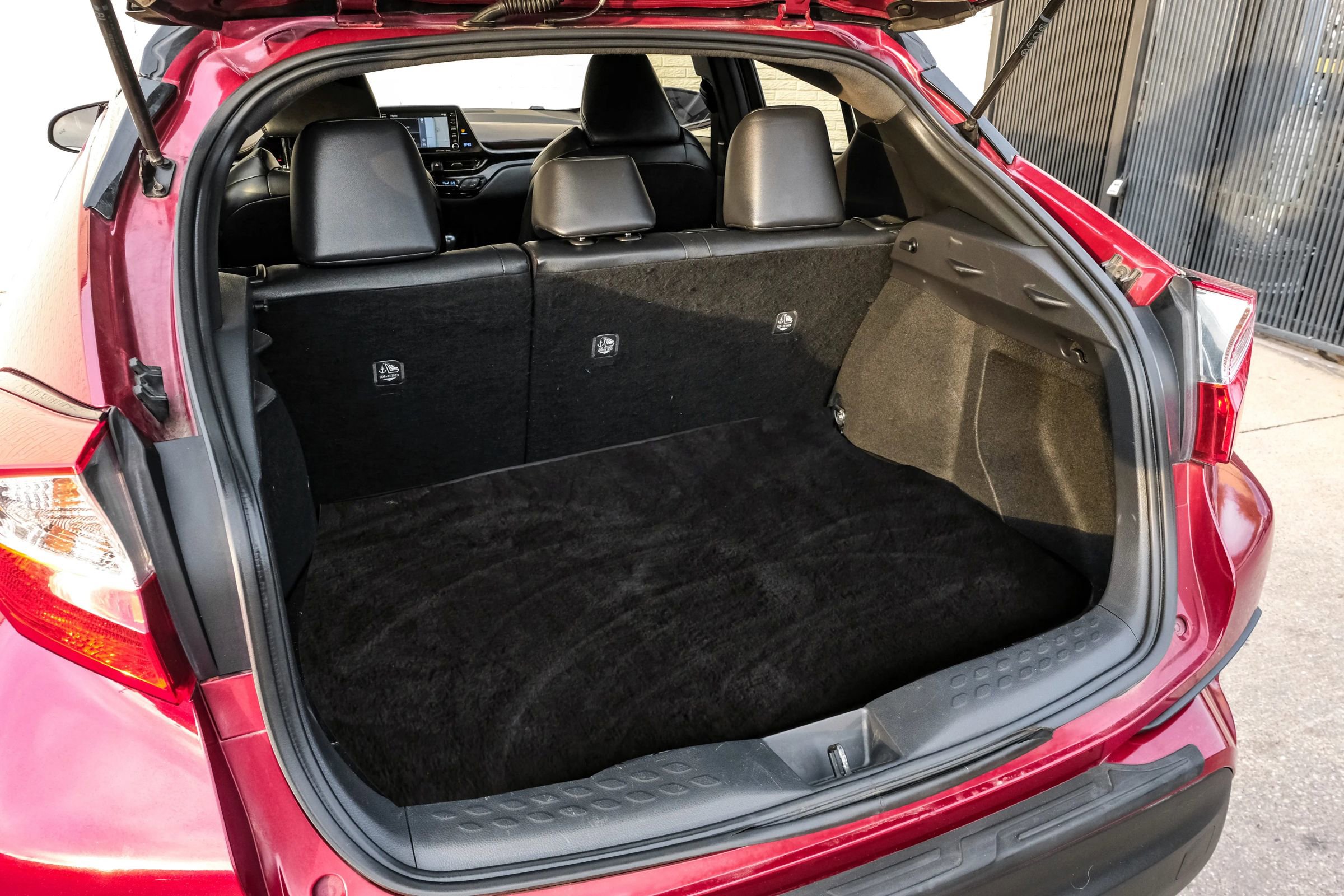 Used 2019 Toyota C-HR Limited image 59