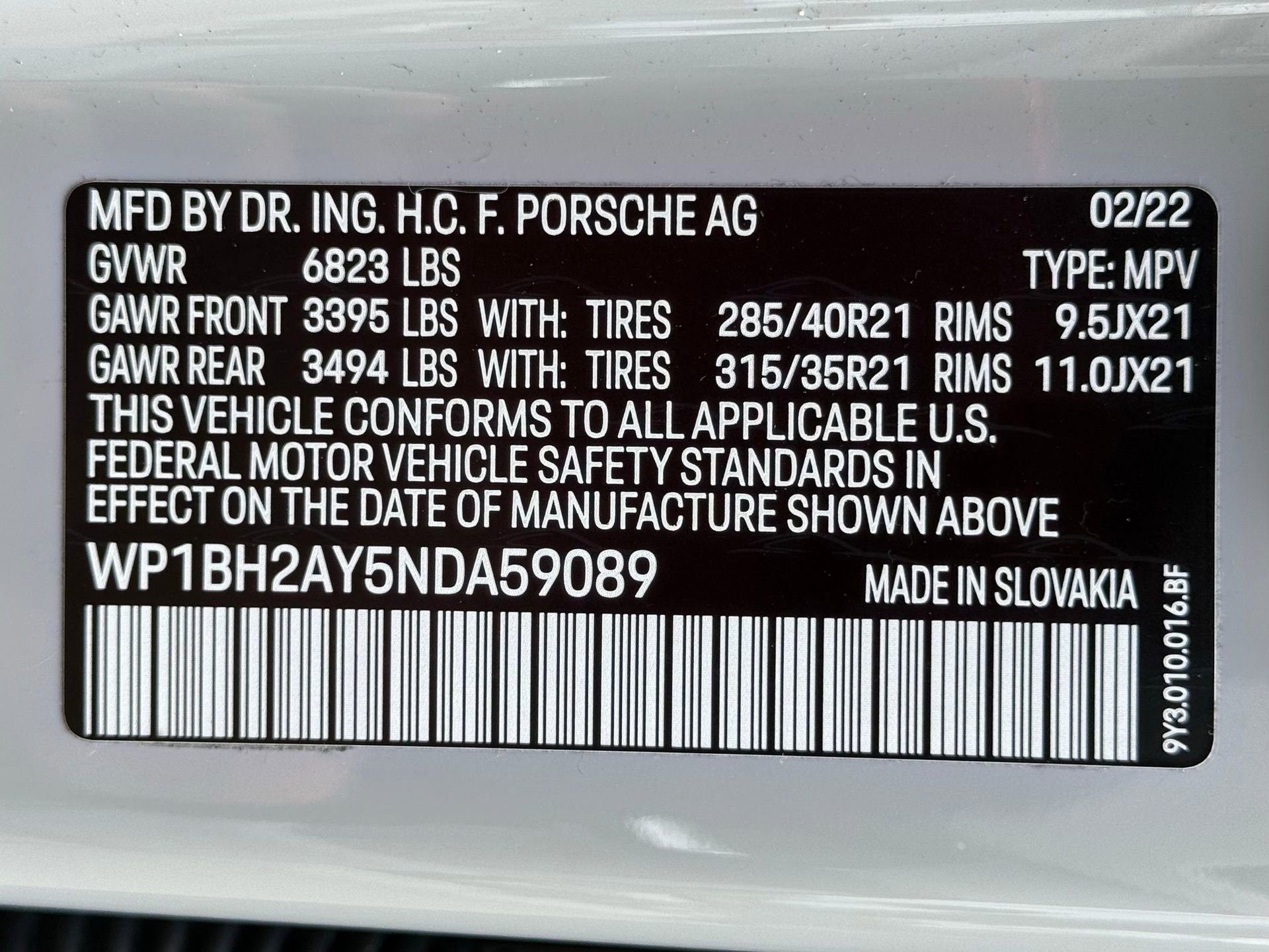 Certified 2022 Porsche Cayenne Turbo S AWD/4WD image 38