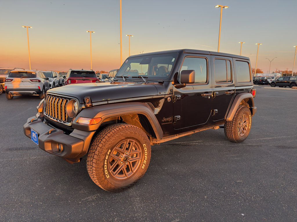 Used 2025 Jeep Wrangler Sport S image 10