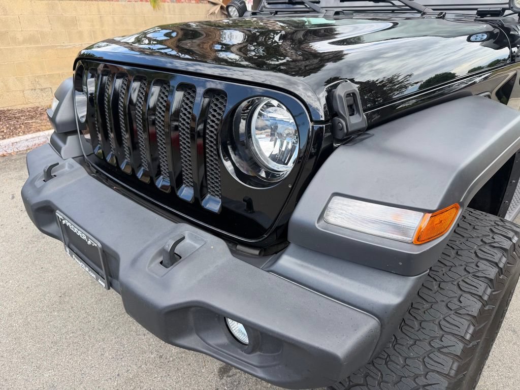Used 2023 Jeep Wrangler Unlimited Sport AWD/4WD image 5