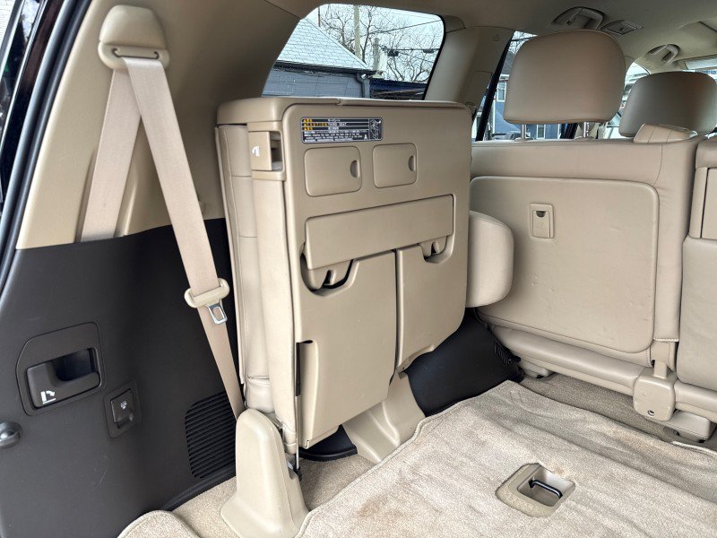 Used 2011 Toyota Land Cruiser w/ Upgrade Pkg AWD/4WD image 42