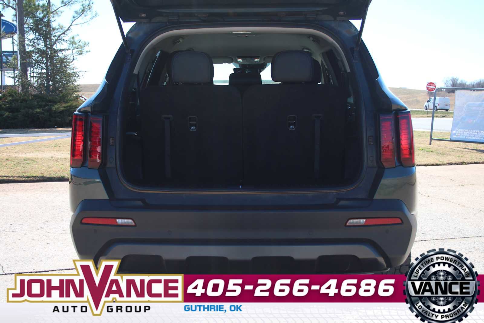 Used 2022 Kia Sorento S image 8