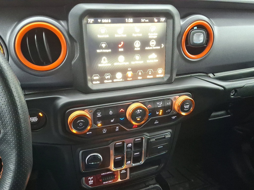 Used 2023 Jeep Gladiator Mojave w/ Cold Weather Group image 23