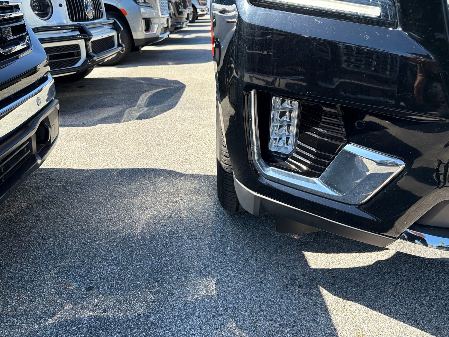 Used 2021 GMC Yukon SLT w/ SLT Premium Package AWD/4WD image 5
