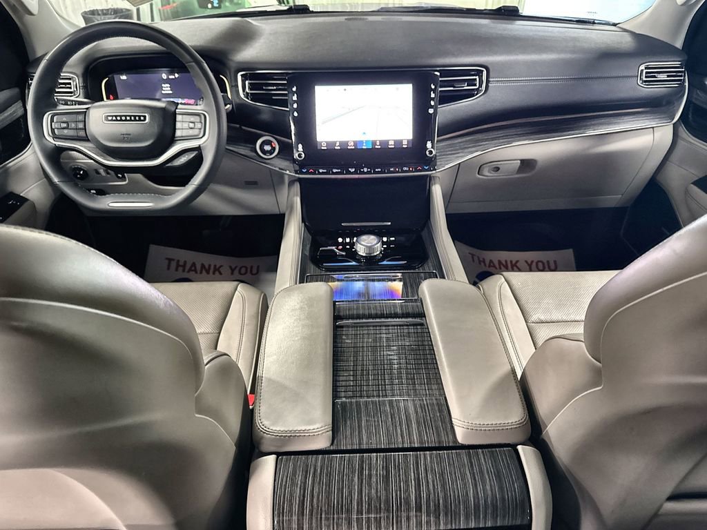 Used 2022 Jeep Wagoneer Series II AWD/4WD image 26