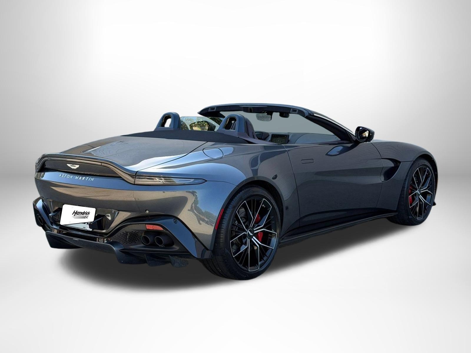 Used 2023 Aston Martin V8 Vantage Roadster RWD image 4