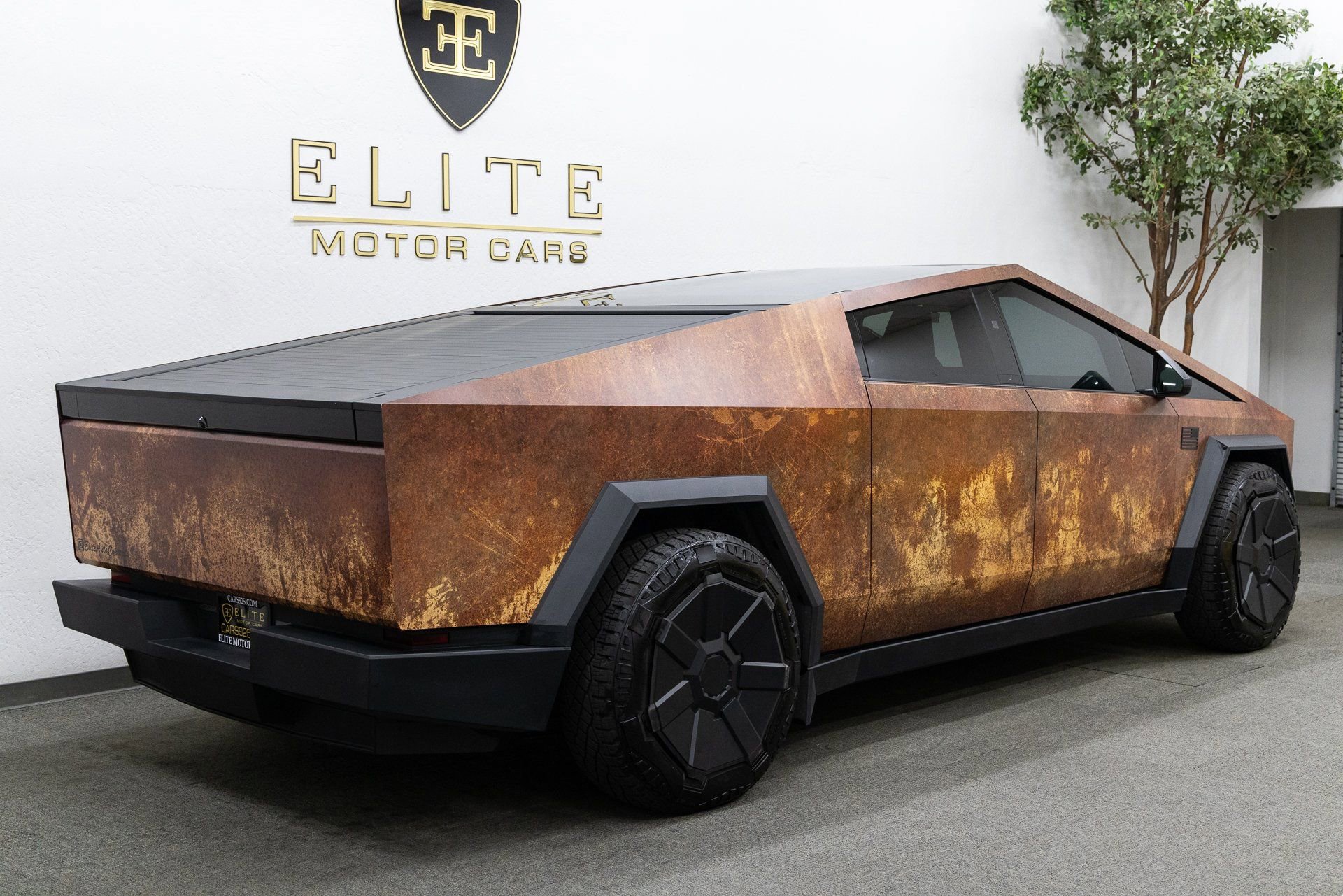 Used 2025 Tesla Cybertruck Cyberbeast image 11