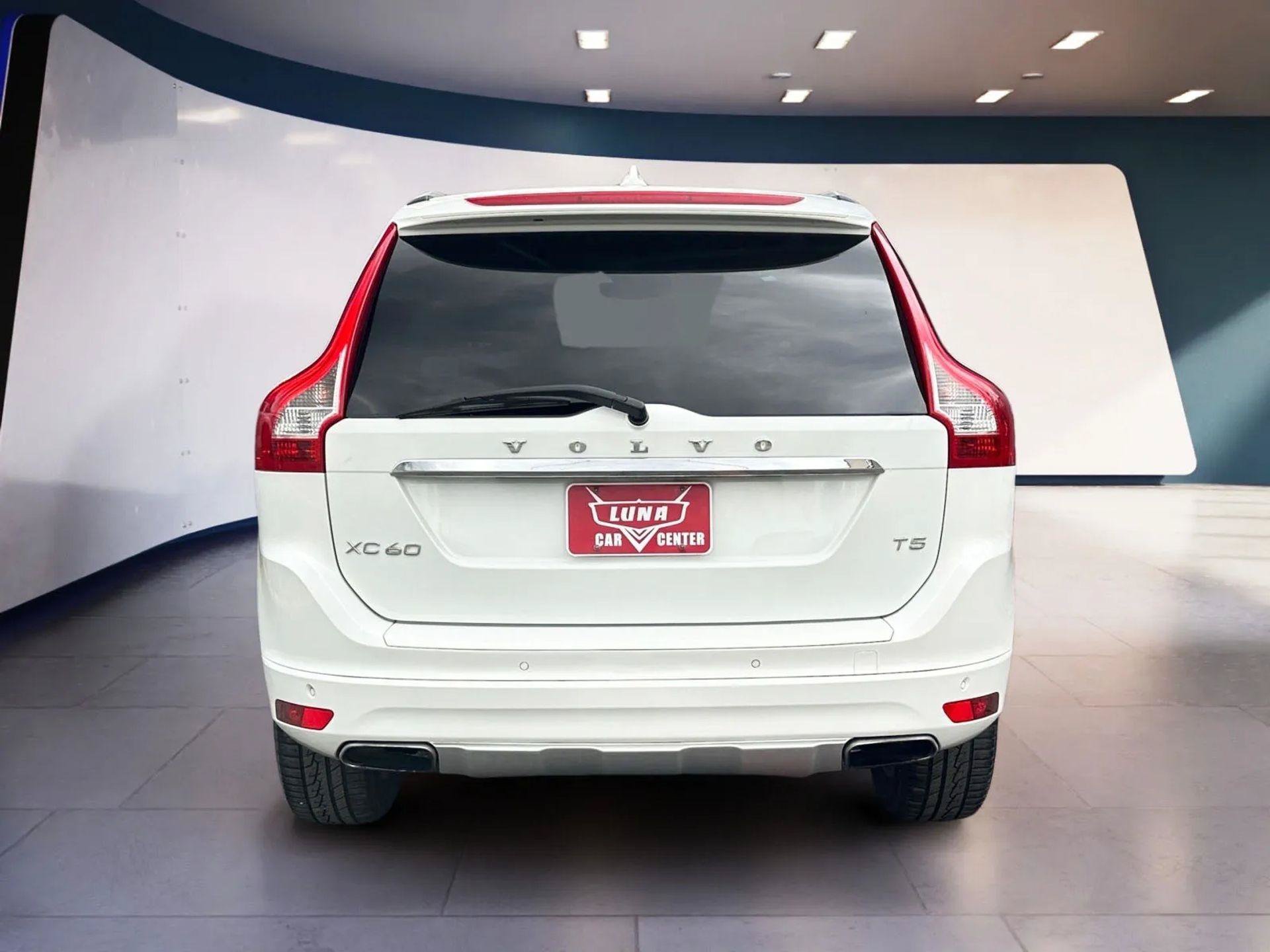 Used 2015 Volvo XC60 T5 Premier FWD image 4