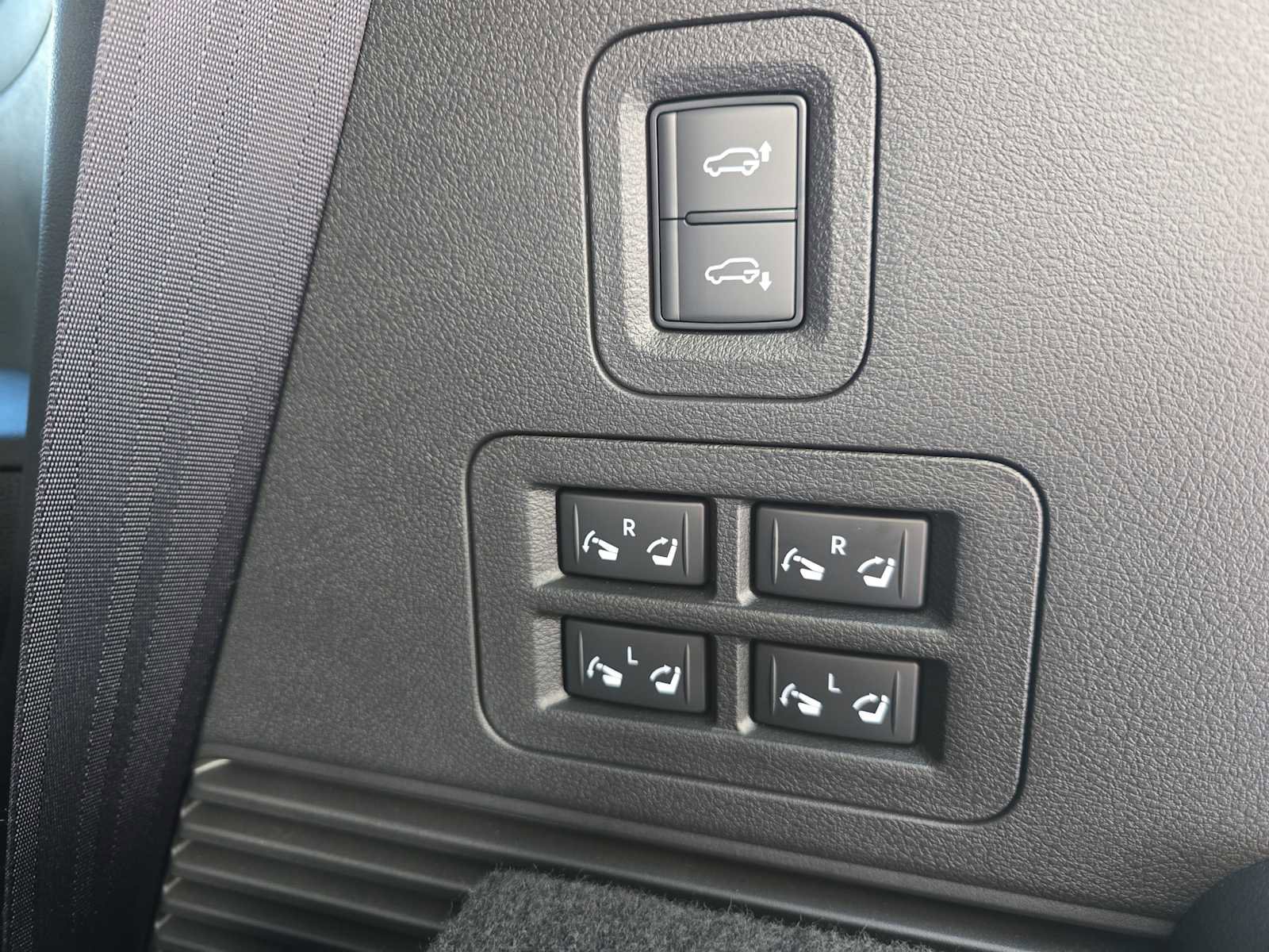 New 2026 INFINITI QX80 Autograph w/ Premium Cargo Package image 26