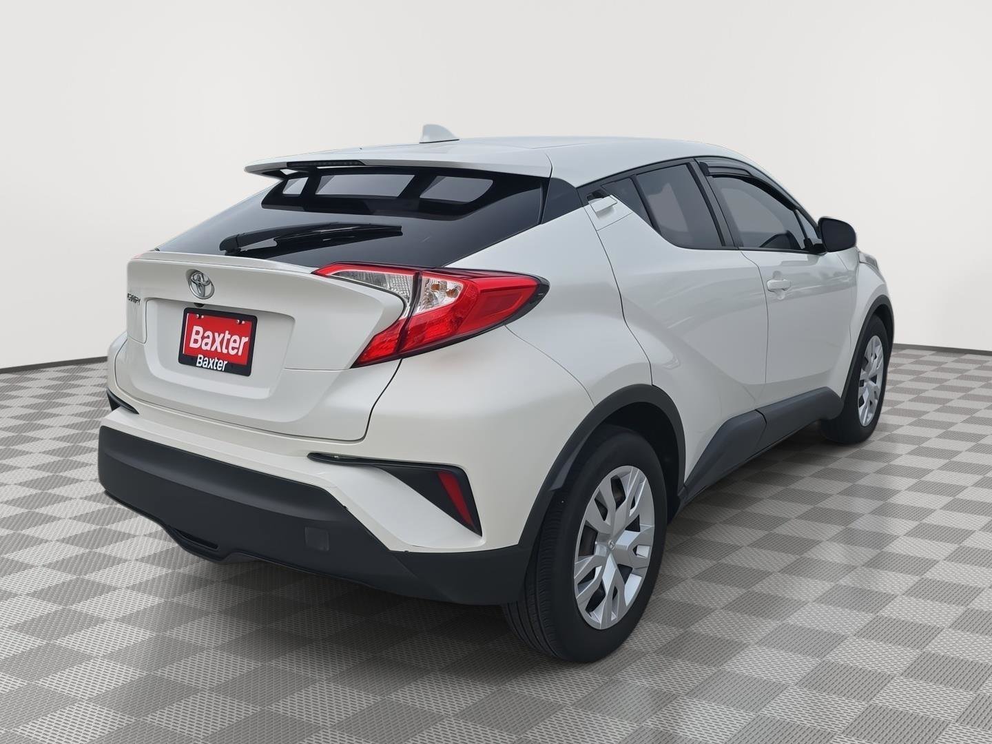 Used 2019 Toyota C-HR LE FWD image 8