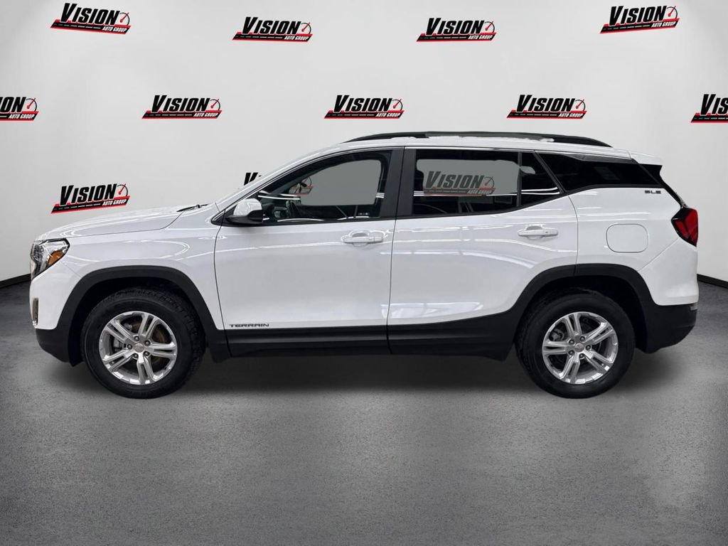 Used 2021 GMC Terrain SLE w/ Driver Convenience Package image 8