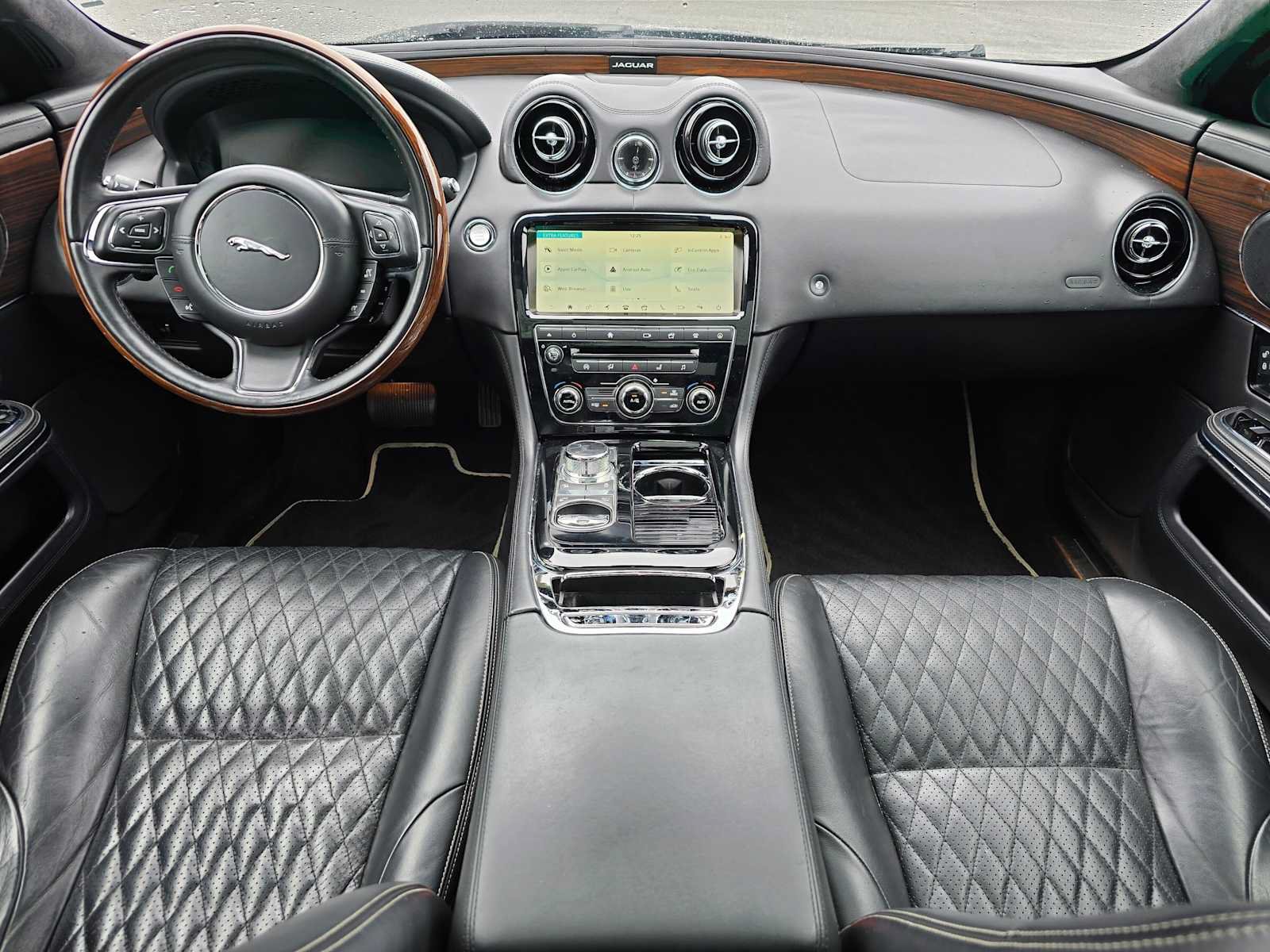 Used 2019 Jaguar XJ L Portfolio RWD image 18