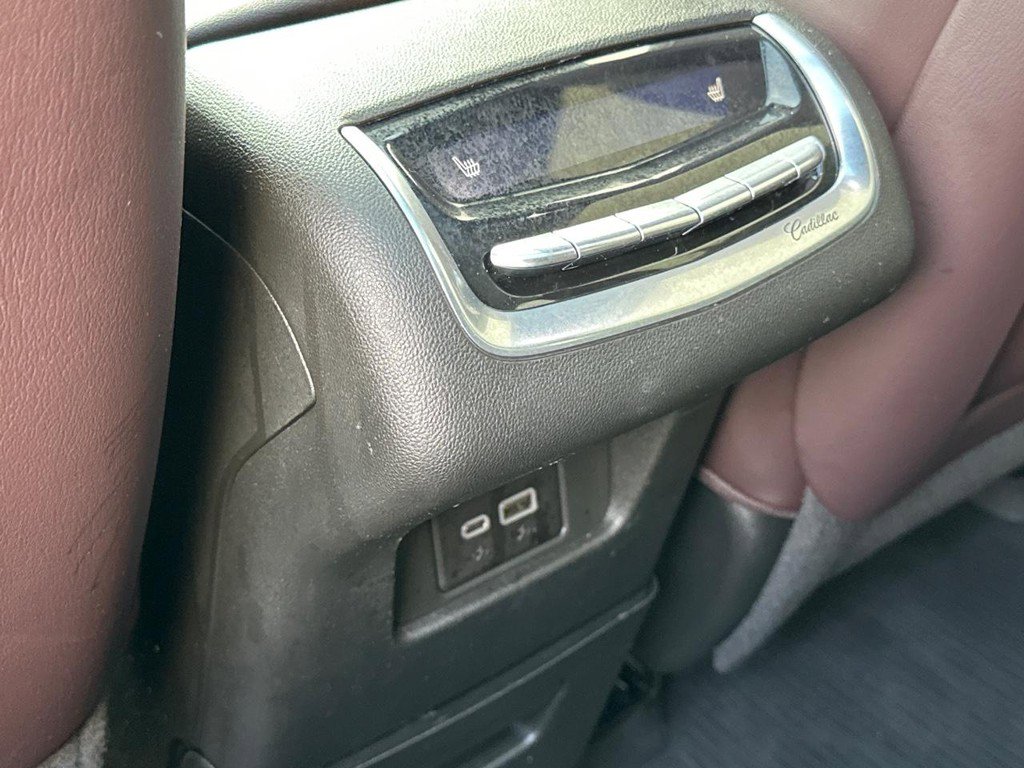 Certified 2024 Cadillac XT6 Premium Luxury w/ LPO, Floor Liner Package image 8