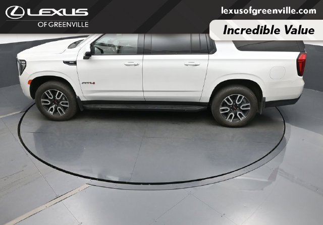 Used 2023 GMC Yukon XL AT4 AWD/4WD image 30