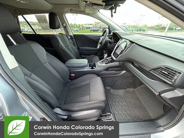Used 2024 Subaru Outback Premium AWD/4WD image 31