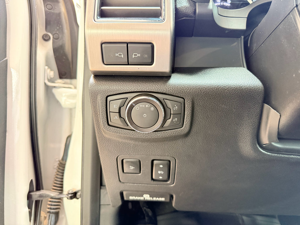 Used 2018 Ford F350 Platinum w/ Platinum Ultimate Package AWD/4WD image 20