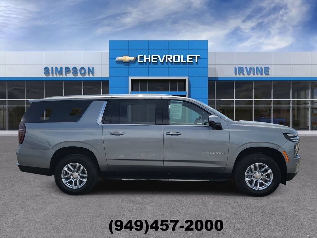 Used 2026 Chevrolet Suburban LS RWD image 9
