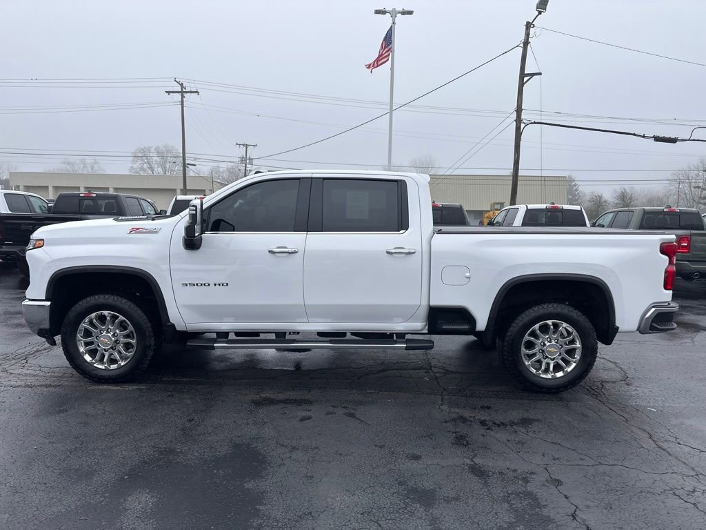 Used 2024 Chevrolet Silverado 3500 LTZ w/ LTZ Premium Package image 8