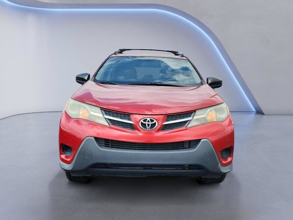 Used 2013 Toyota RAV4 LE FWD image 2