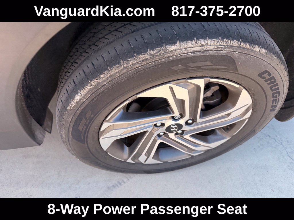 Used 2022 Hyundai Santa Fe SEL w/ Convenience + Premium Package AWD/4WD image 9