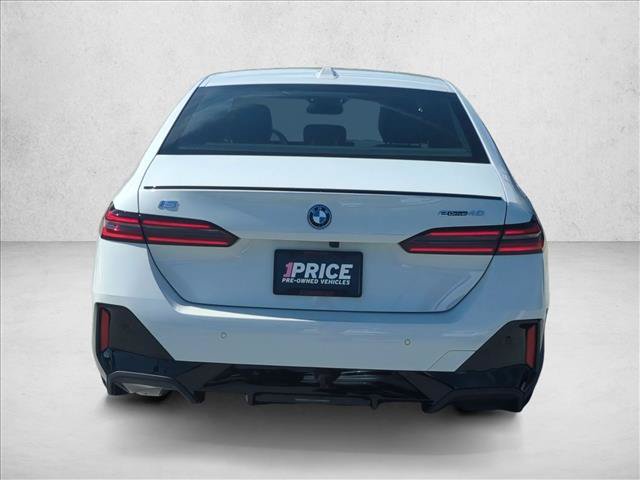 Certified 2026 BMW i5 eDrive40 w/ M Sport Package RWD image 7