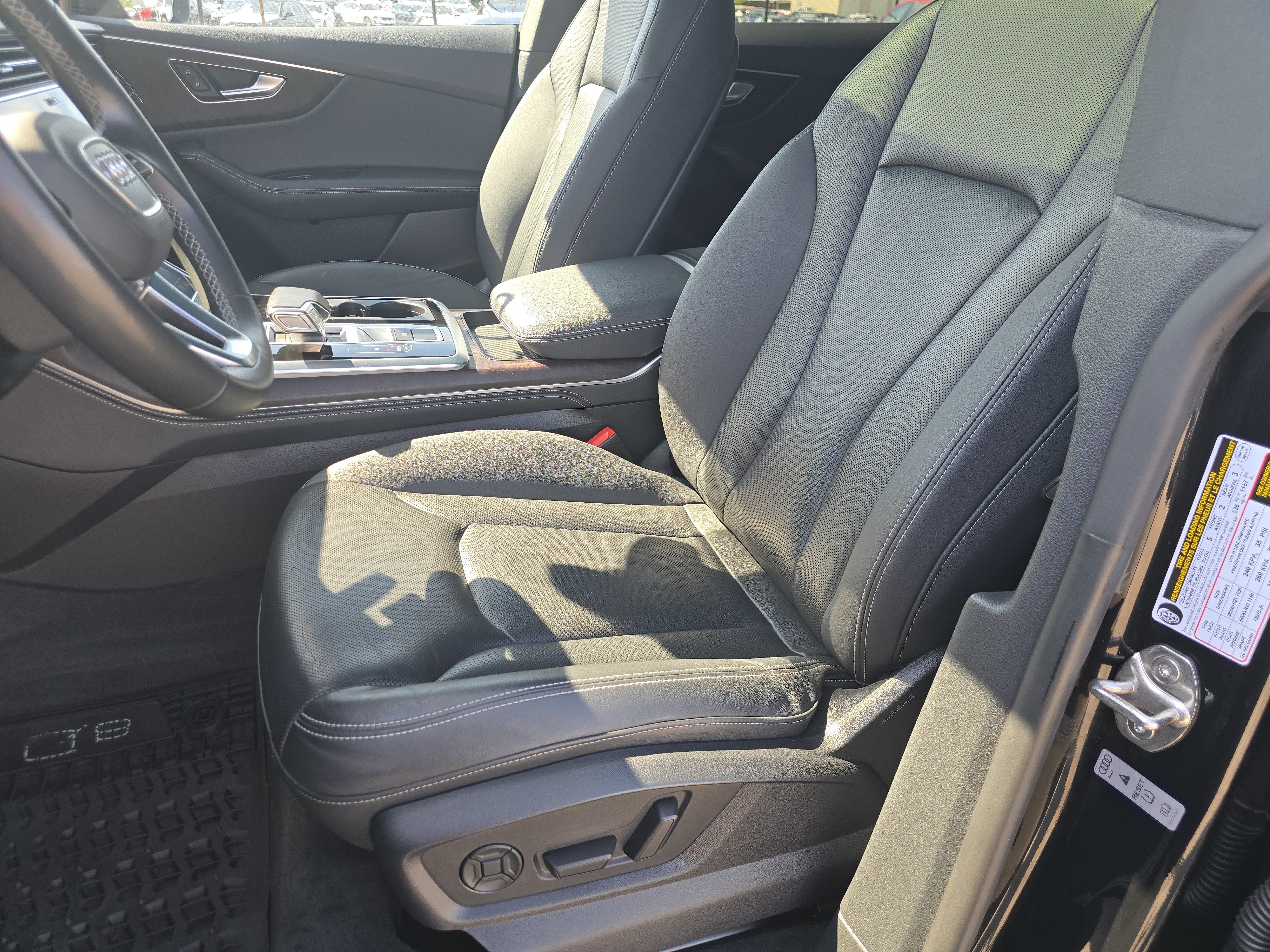 Certified 2023 Audi Q8 Premium Plus w/ Premium Plus Package AWD/4WD image 20