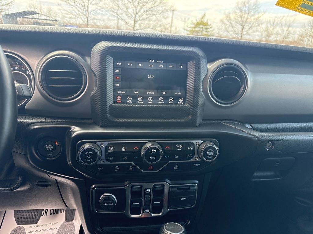 Used 2021 Jeep Gladiator Sport image 25