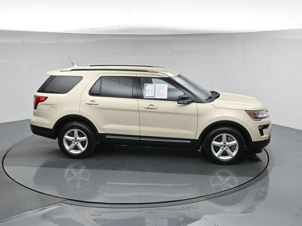 Certified 2018 Ford Explorer XLT w/ Equipment Group 201A FWD image 58