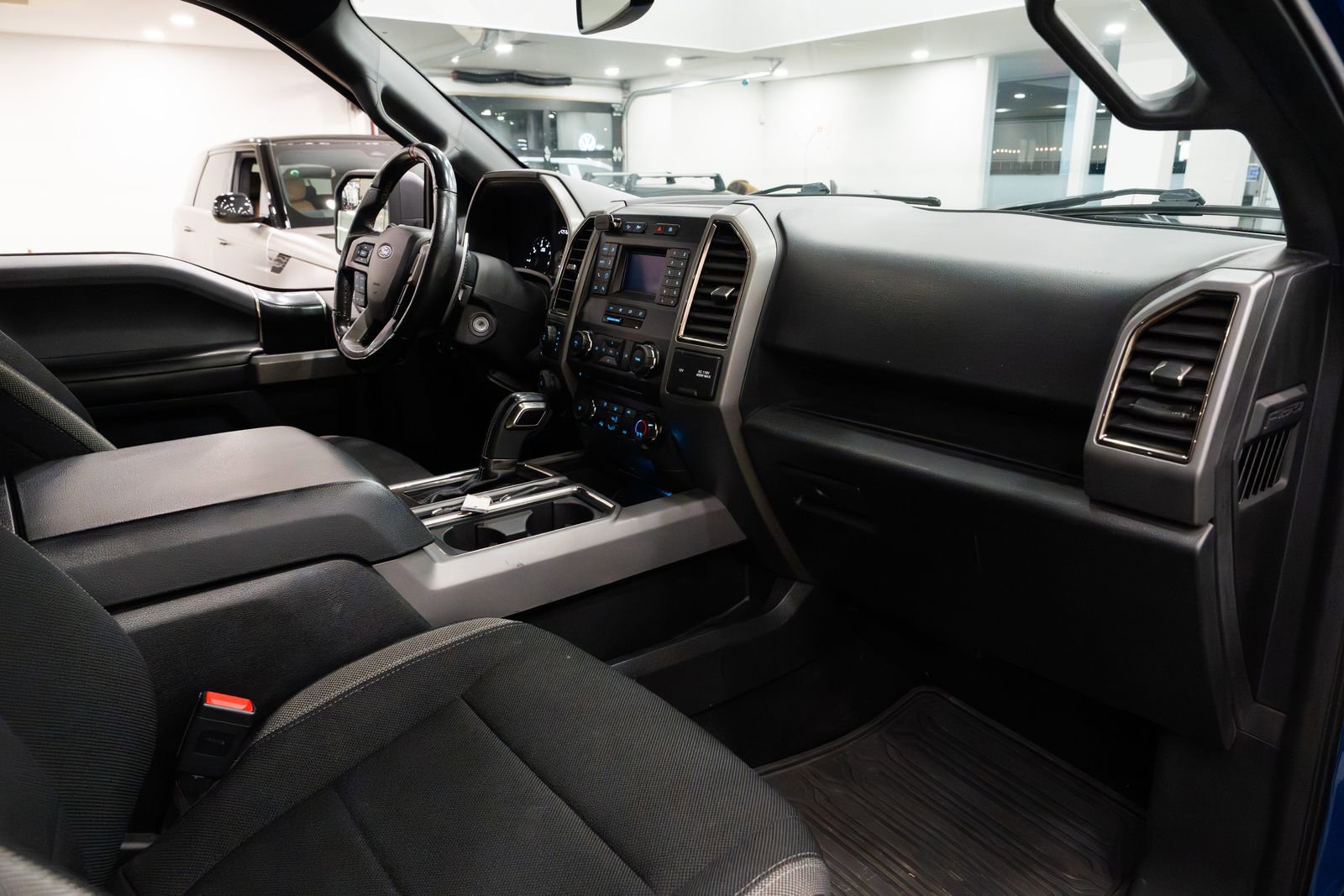 Used 2018 Ford F150 Raptor image 11