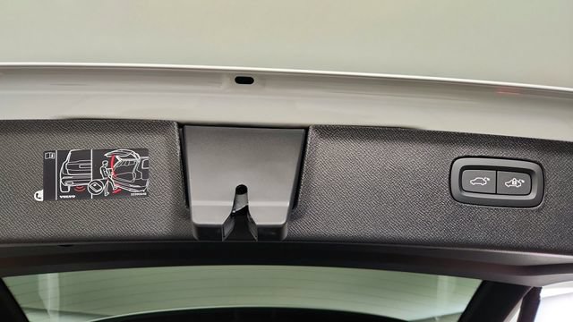 New 2026 Volvo XC90 T8 Ultra w/ Protection Package AWD/4WD image 51