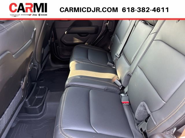 New 2025 Jeep Wrangler Unlimited Sahara w/ Safety Group AWD/4WD image 21