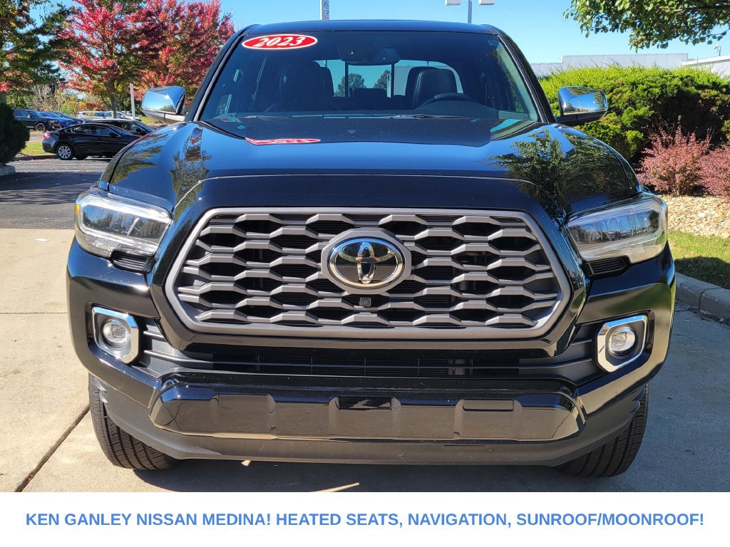 Used 2023 Toyota Tacoma Limited AWD/4WD image 9