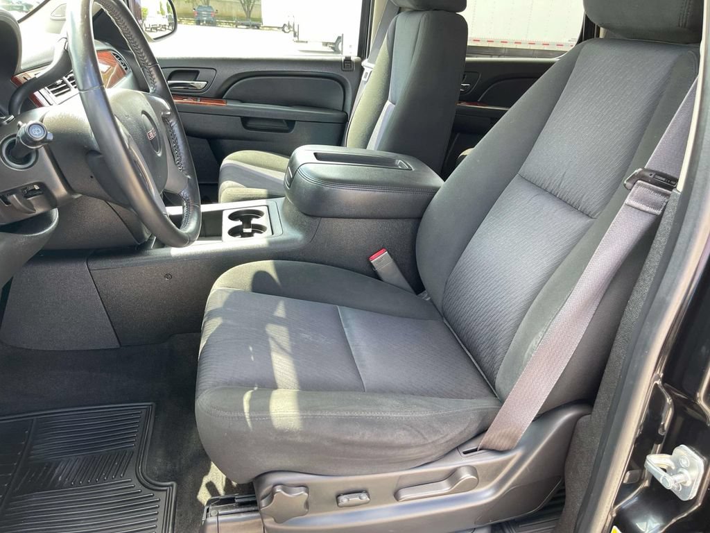 Used 2013 GMC Yukon SLE RWD image 30