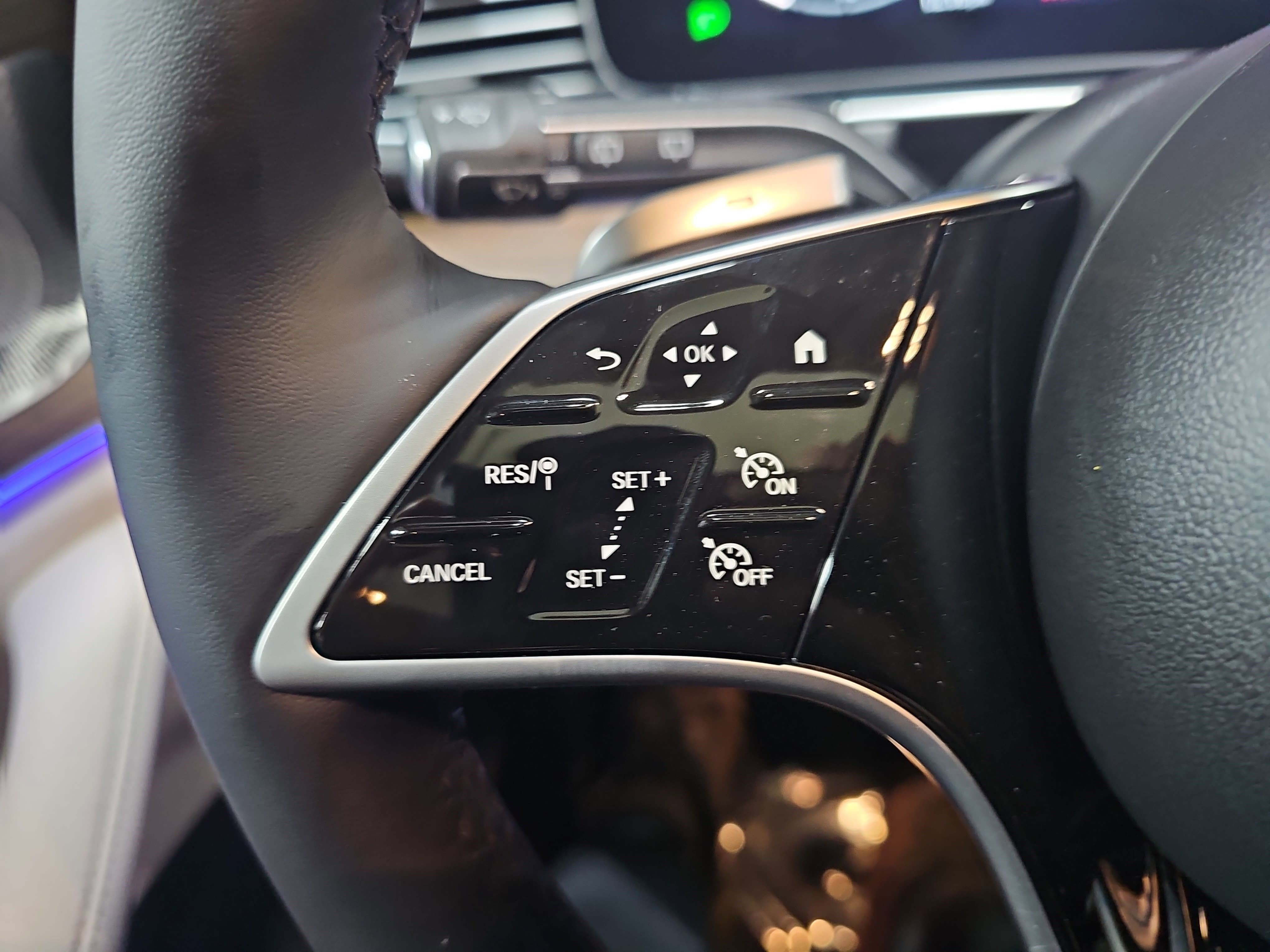 New 2026 Mercedes-Benz GLE 350 4MATIC image 17