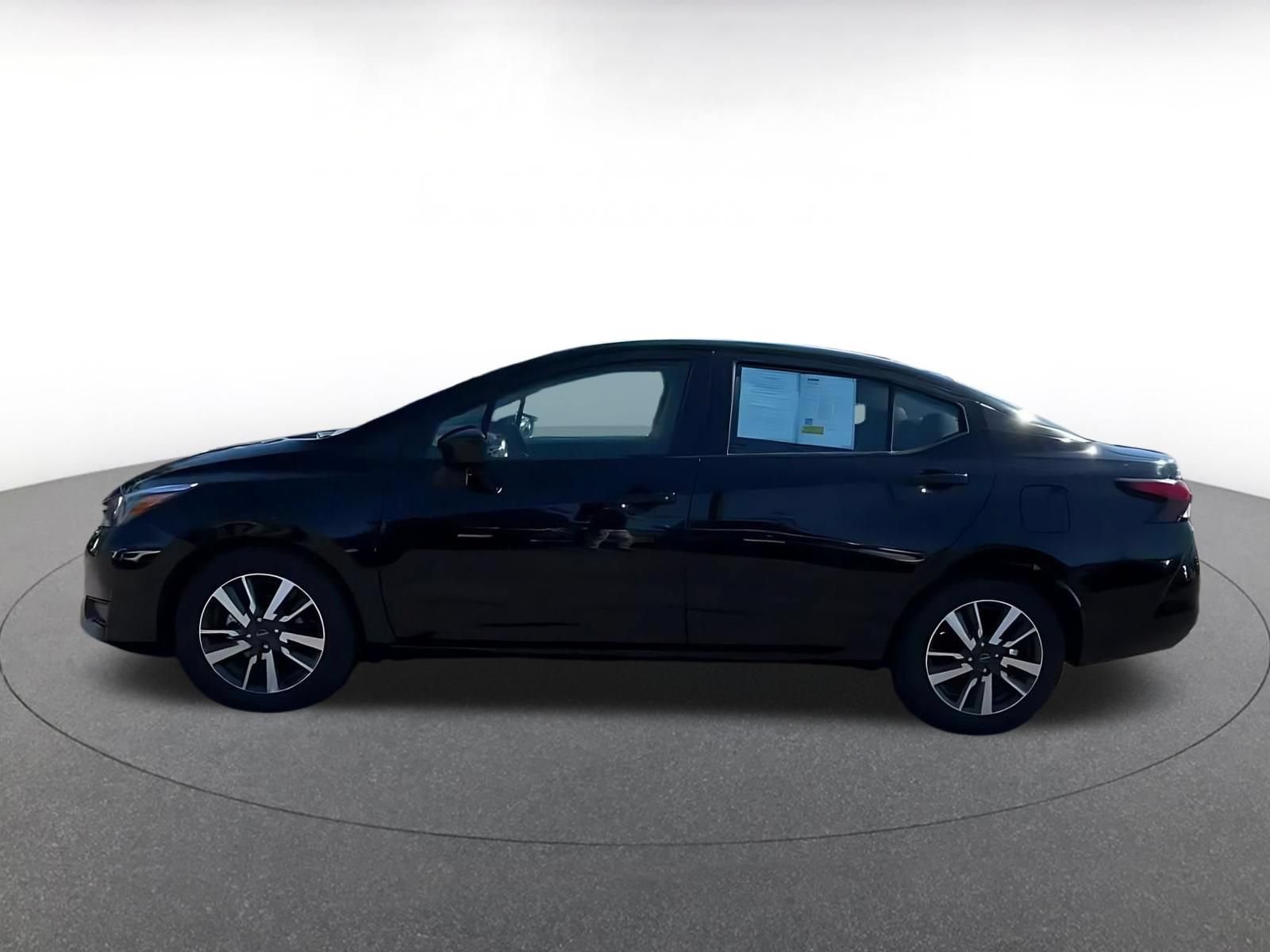 Used 2025 Nissan Versa SV FWD image 7
