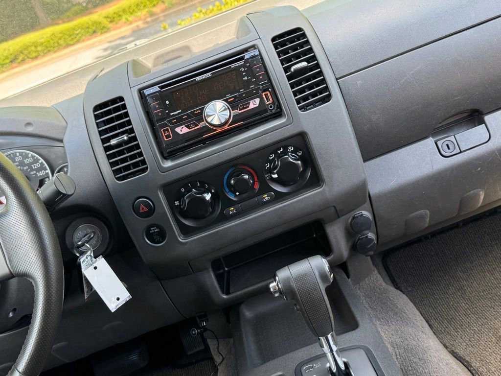 Used 2006 Nissan Frontier LE RWD image 5